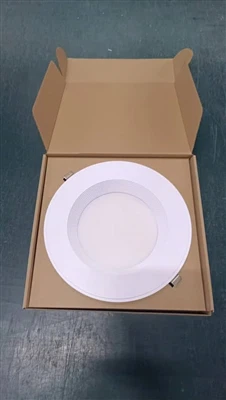 Spediamo oggi 1200 pezzi di faretti LED al cliente cileno