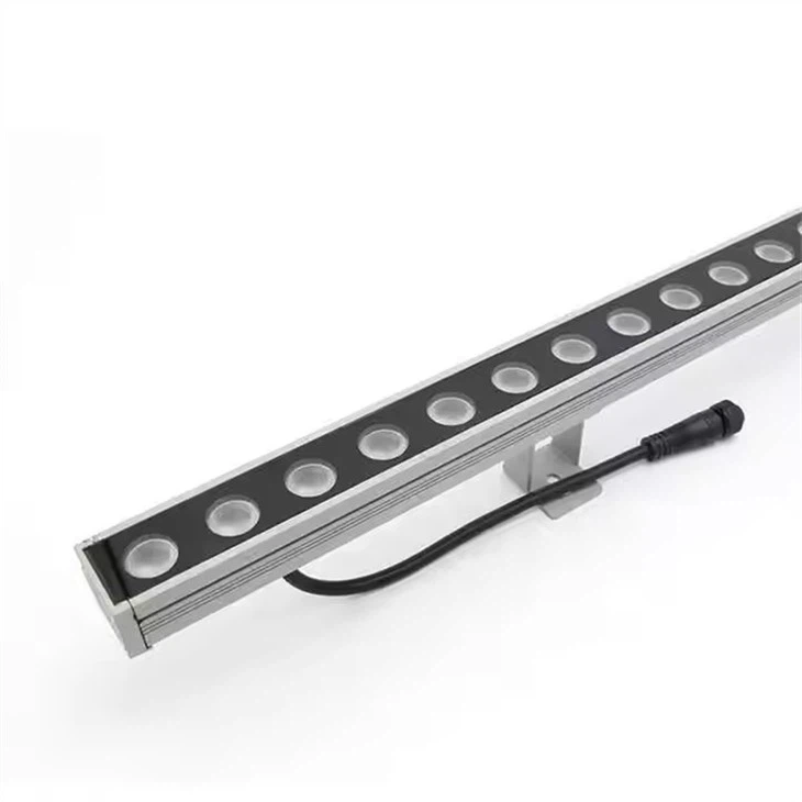 Premium Outdoor Linear Light