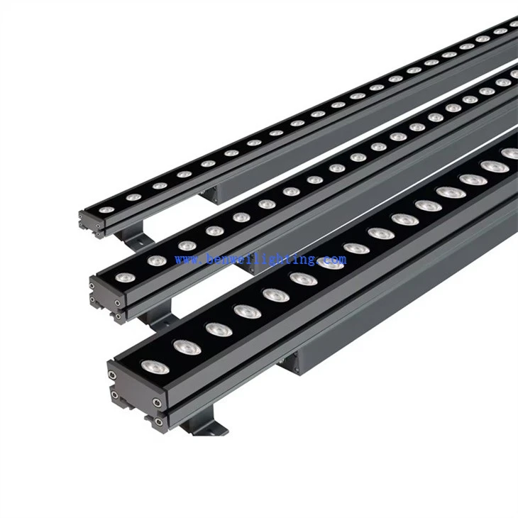 Wall-mounted lights (3)
